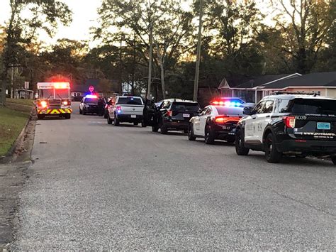 Breaking Dothan Police Respond To Reported Shooting Near Grandview