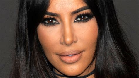 Kim Kardashians Ocean Phone Toss Has Everyone Saying The Same Thing