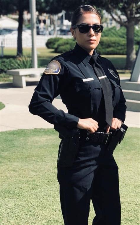 Pin By Alex Palma On Uniform Female Police Officers Police Women