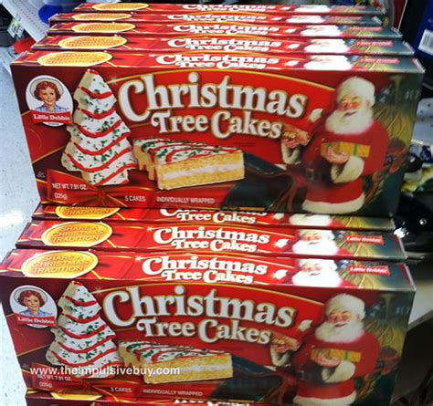 Whether it's the light and fluffy sponge cake , decadent buttercream icing, or sinfully sweet outer layer of white chocolate, little debbie cakes have long been a fan favorite. Little Debbie Christmas Tree Cakes | theimpulsivebuy | Flickr