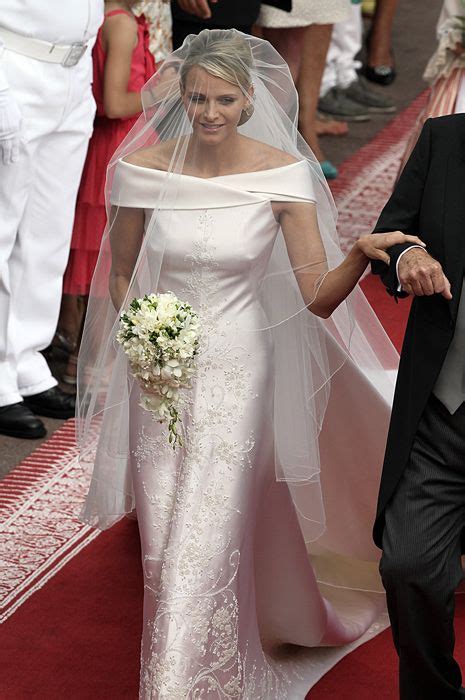 Princess Charlenes Shoulder Flashing Wedding Dress Took 2500 Hours To Make See Photos Hello