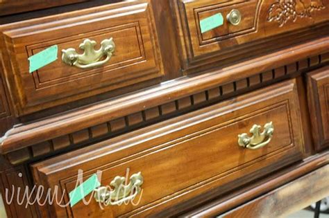 Gadā kā thomasville katedra, un mūsdienās daudzi no tā dizainparaugiem ir klasisko mēbeļu. $5 Dresser Redo | Dresser, Cheap drawers, Furniture