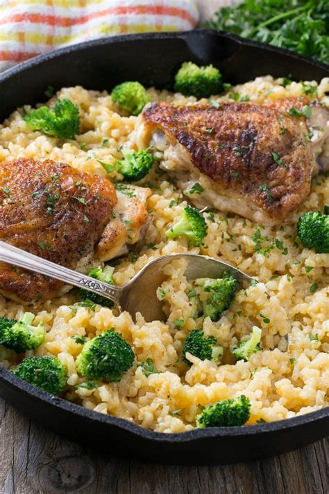 Chicken and rice is incredibly simple—but amazingly versatile and totally delicious. 10 Healthy One Pot Meals with Chicken - Dinner at the Zoo