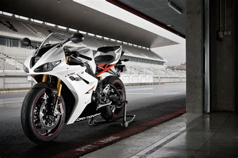 Click here to sell a used 2012 triumph daytona 675 or advertise any other mc for sale. 2012 Triumph Daytona 675R Review