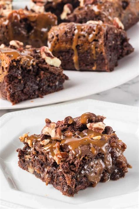 Turtle Ooey Gooey Bars Days Of Baking And More