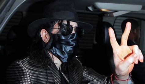 Autópsia Do Corpo De Michael Jackson Será Realizada Nesta Sexta Vírgula