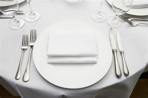 Centerpieces should be low enough that guests can see each other. Fine Dining on Pinterest | Restaurant Tables, Dining Table ...