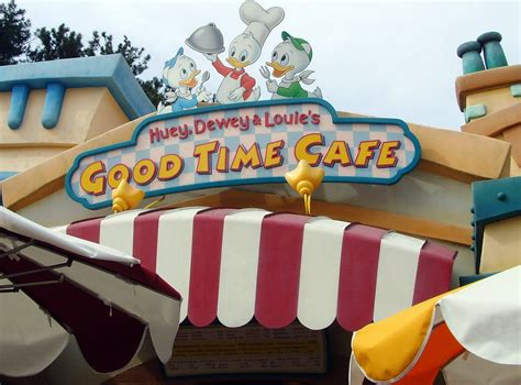 Huey Dewey And Louies Good Time Cafe From Tokyo Disneyland Flickr