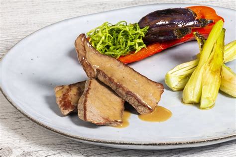 Scaloppine al vino bianco bimby. Scaloppine al vino bianco (di vitello) | Ricetta | Sfizioso.it