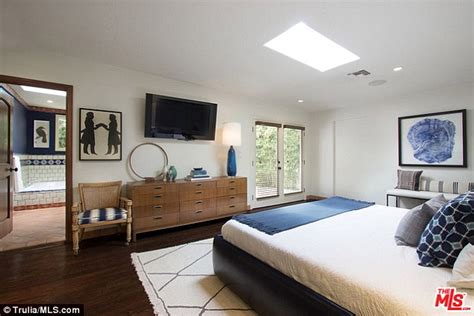 Room size 16×14 dressing room size 10×6 bathroom size 10×5 italian marble flooring in room and dressing. Gotham's Benjamin McKenzie puts three-bedroom Hollywood ...