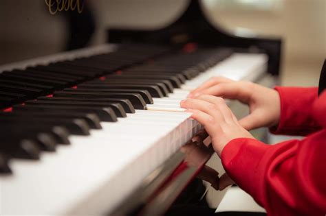 5 Incredibly Important Benefits Children Get Through Music Lessons