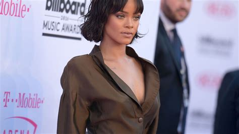 Anschlag In Nizza Rihanna Cancelt Aus Sicherheitsgründen Ihr Konzert