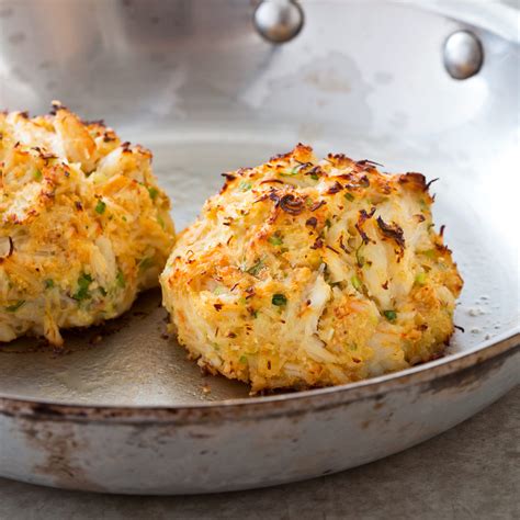 Maryland Crab Cakes—pan Fried Crab Cakes With Old Bay Seasoning