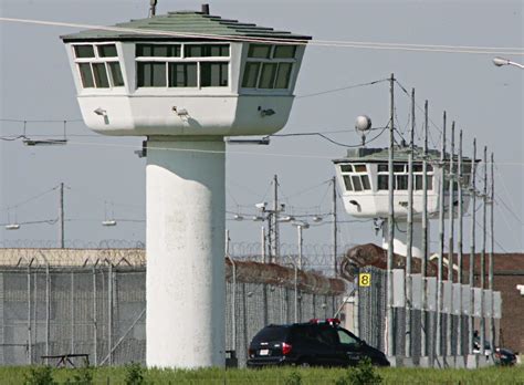 Broken System Why Is A Quarter Of Canadas Prison Population Indigenous