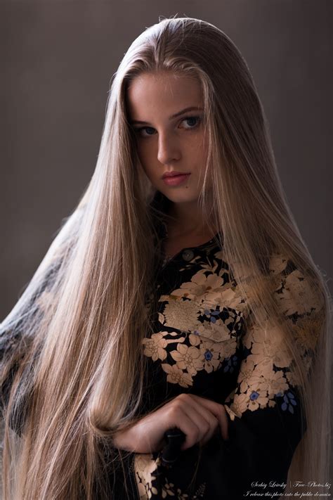 Photo Of Diana An 18 Year Old Natural Blonde Girl Photographed In