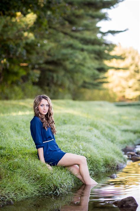 Outdoor Senior Session By Coffy Creations Photography Senior