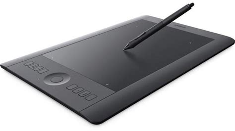 The intuos pro medium and large came out last year but ever since been a hole in wacom's intuos lineup. Wacom Intuos Pro Small (PTH-451) - Цени, евтини оферти за ...