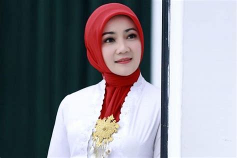 Potret Manis Atalia Praratya Istri Ridwan Kamil Memikat