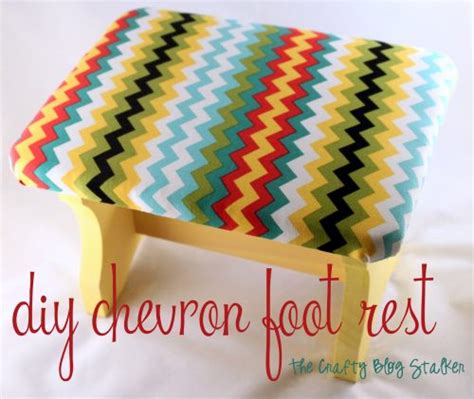 And if you're like us, you were less than impressed with the results. How to DIY a Chevron Foot Rest - The Crafty Blog Stalker