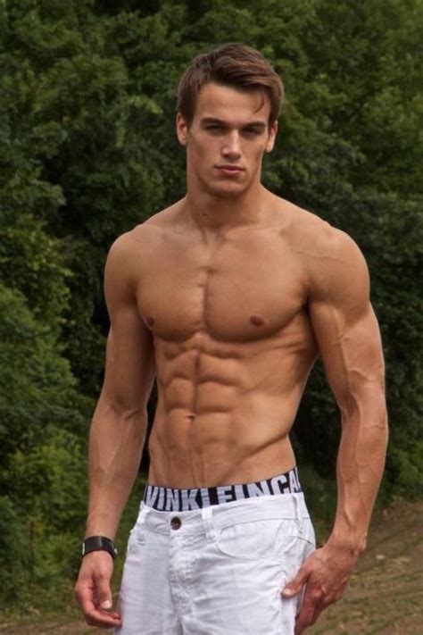 muscles physique masculin hot guys hot men the perfect guy male form