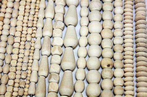 Natural Wood Beads Unfinished Many Shapes 2505001000 2000 Beads Per