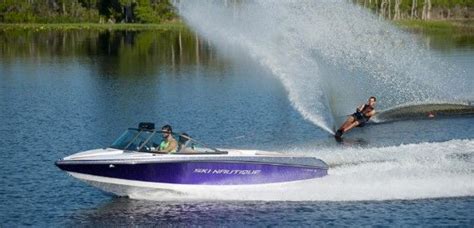 Which Boats Are Best For Watersports Boattest Boat Water Sports