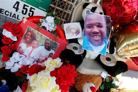 Baton Rouge Police Release Video Showing Fatal Shooting Of Alton Sterling Plan To Fire One