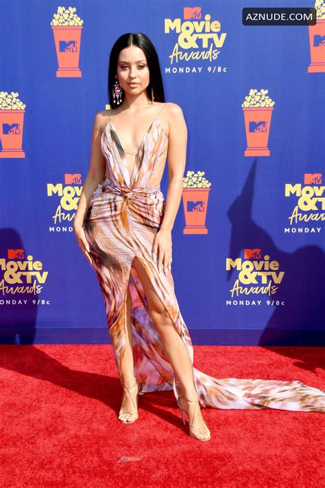 Alexa Demie Sexy In A Beautiful Dress At The 2019 MTV Movie And TV