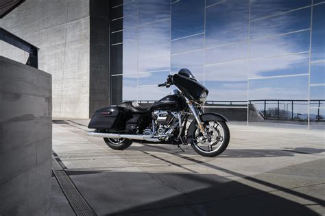 2018 Harley-Davidson Street Glide Review • Total Motorcycle