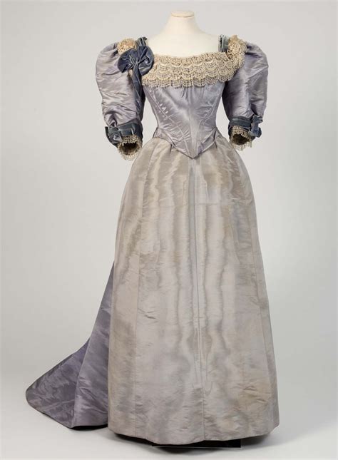 Fashion Museum Rocks Royal Frocks From Late Victorian To The Mid