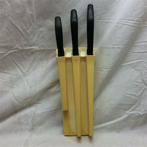 The company was founded as a manufacturer of guns made in shotley bridge in county durham, by henry nock in london in 1772. Vintage Wilkinson Sword Knife Set of 3 Kitchen Knives Self ...