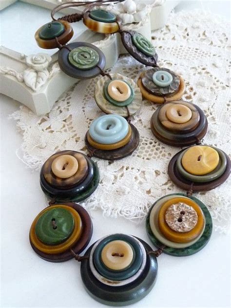 Diy Buttons Antique Buttons Button Art Button Crafts Handmade