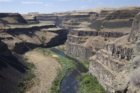 Lava Flows Of Columbia River Basalt Group Washington Geology Pics