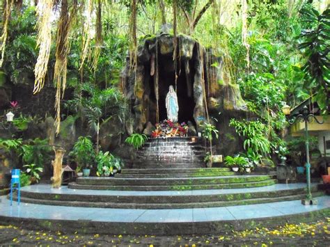 Gua maria sendang ratu kenyo wonogiri terletak di paroki santo ignasius danan, giriwoyo, surakarta, jawa tengah. Wisata Umum & Religi Kristen Katholik Jogjakarta ...