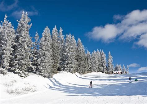 Auch wenn die angebote für anfänger und snowboarder nicht das optimum sind, so hat man durch die kostenlose verbindung auf die. Ski Resort Schladming . Austria Stock Image - Image of ...