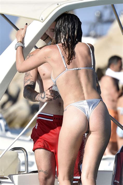 Bella Thorne Sexy Ass With Benjamin Mascolo The Fappening