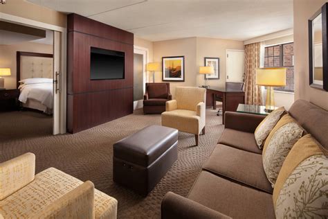 Hotel Rooms And Amenities Sheraton Parsippany Hotel