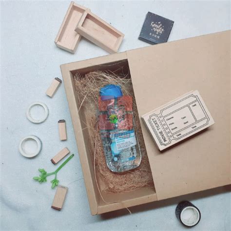 QOTAQU Sliding Box | Kotak Kado | Gift Box | Hampers Box 20 x 20 x 7 cm