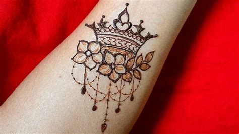 Crown Tattoo With Henna Stylish Tiara Tattoo With Mehndi Design New