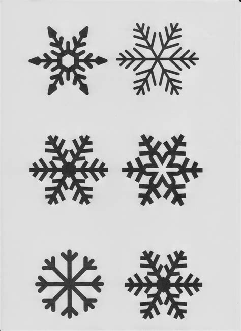 Our printable christmas templates make it easy to create stockings, gift labels, place cards, and decorations for the holidays. StyleNovice: {Christmas} DIY Snowflakes
