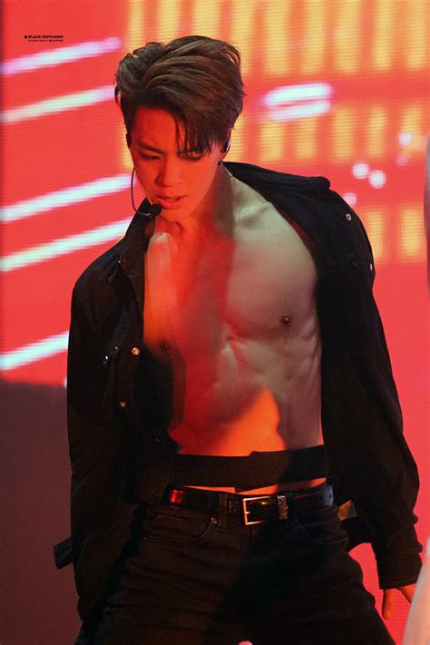 Ncts Taeyong Gives His Honest Thoughts On Jenos Shirtless Performance