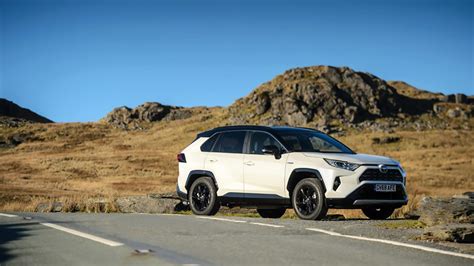 Toyota Rav4 Wins Best Medium Suv Title In The 2020 4×4 Of The Year