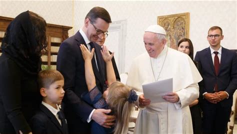 Check spelling or type a new query. Tak wyglądają żona i dzieci Mateusza Morawieckiego. Byli ...