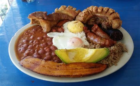 It is one of the most important dishes in the colombian cuisine. Los mejores sitios para comer bandeja paisa en Bogotá ...