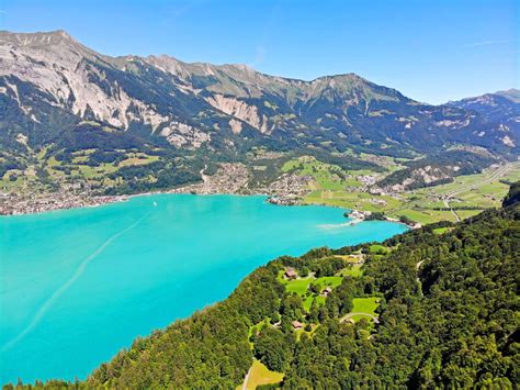 Aerial View Of Lake Brienz Brienz Town And Swiss Alps Blog De Voyage