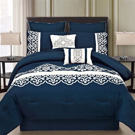 Dark blue and purple bedding sets royal bedroom decorating ideas. This royal blue bedding set features a white motif pattern on the dark blue color. | Pinterest ...