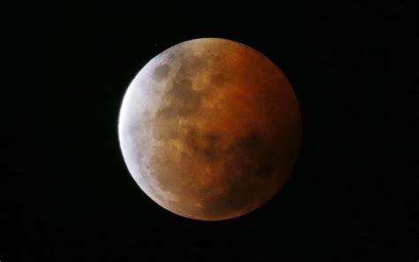 Fotos Lua De Sangue é Vista Durante Eclipse Lunar Total Fotos Em