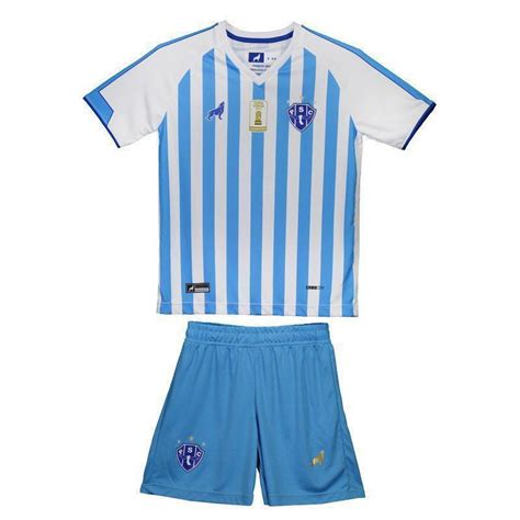 Compre agora com desconto no pagamento à vista ou parcele em até 10x sem juros no cartão de crédito. Kit de Uniforme Lobo Paysandu I 2017 Infantil - FutFanatics