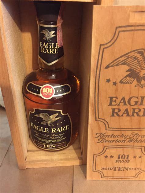Eagle Rare 101 Proof Full Whisky Bottle Wwooden Caseandeagle Ad Booklet