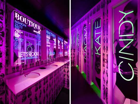 PAROLIO LE BOUTIQUE CLUB WOMENS BATHROOM 960 Nightclub Design
